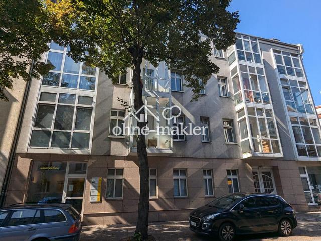 Ruhige große 1 Zimmer Wohnung mit Wintergarten