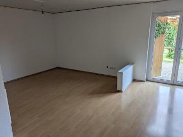 ruhige Doppelhaushälfte im Grünen