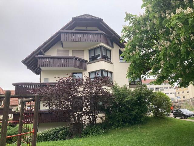 Ruhige Dachgeschosswohnung mit Tiefgarage In Freudenstadt
