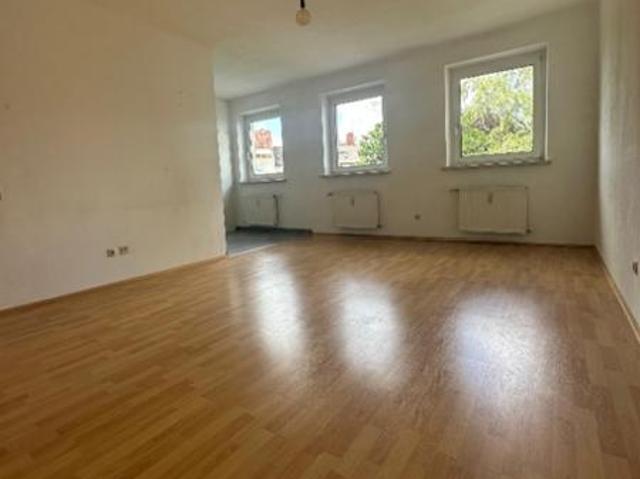 Ruhige Dreiraumwohnung im Zentrum mit Balkon