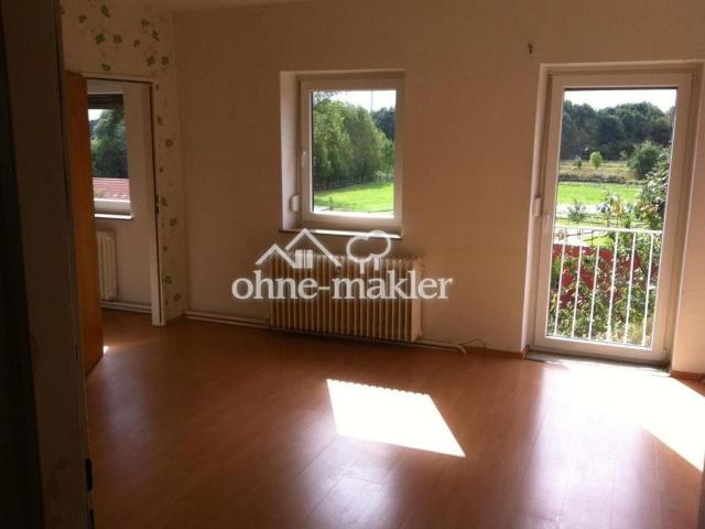 ruhige, helle gemütliche Wohnung