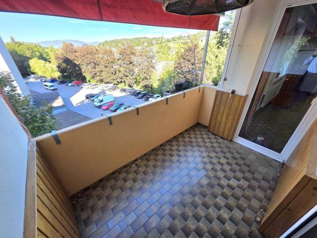 Ruhige Jungfamilienwohnung mit West Loggia!