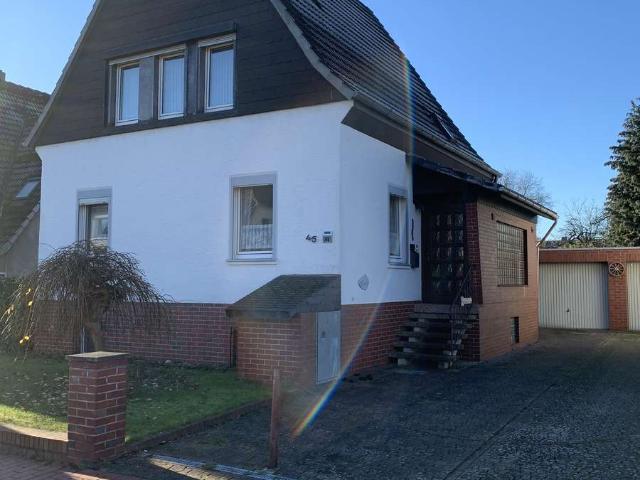 Ruhige Oase mit großem Garten citynah in Oberricklingen: EFH mit Potenzial / VON PRIVAT