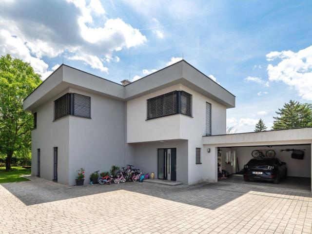 Ruhige Lage trifft Familienkomfort Einfamilienhaus auf 729m² Fahnengrundstück in Strasshof
