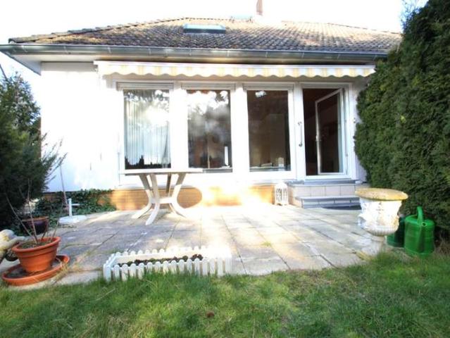 Ruhige Lage, Einfamilienhaus mit Garage im schönen Berlin Mariendorf zum Kauf
