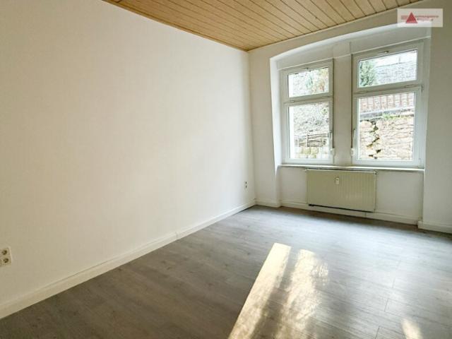 Ruhige Lage in Annaberg OT Buchholz gemütliche 3 Raum Wohnung PKW Stellplatz Terrasse !
