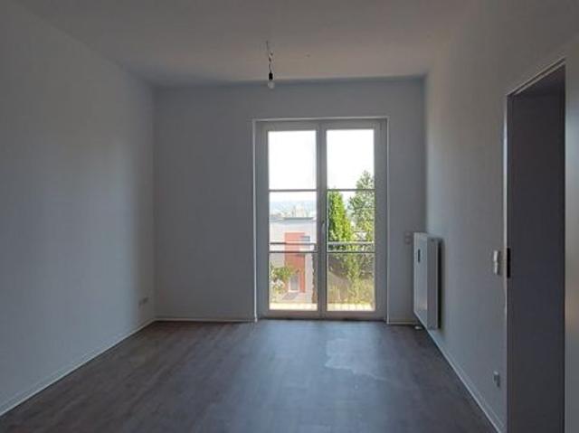 Ruhige Lage! Neu sanierte 2 Zimmer Wohnung in 2. Etage ab dem 15.07.2026 zu vermieten!