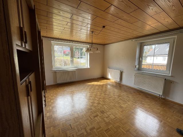 Ruhige Lage, schöner Garten und vielseitige Nutzungsmöglichkeiten!