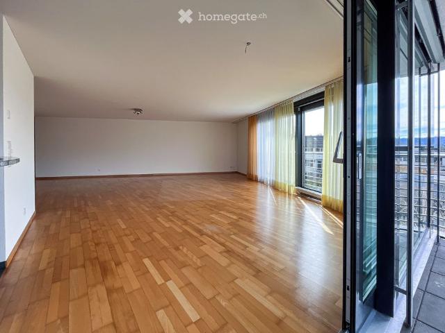 Ruhige Natur Oase mit zentraler Anbindung: 4.5 Zimmer Apartment im Kreis 7 von Zürich