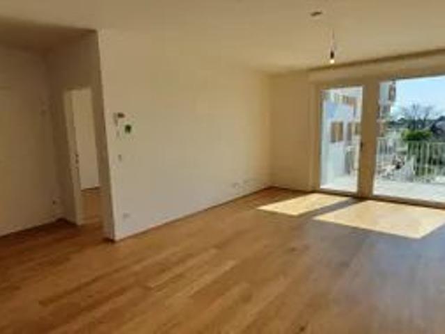 Ruhige Neubauwohnung mit großem Südwest Balkon