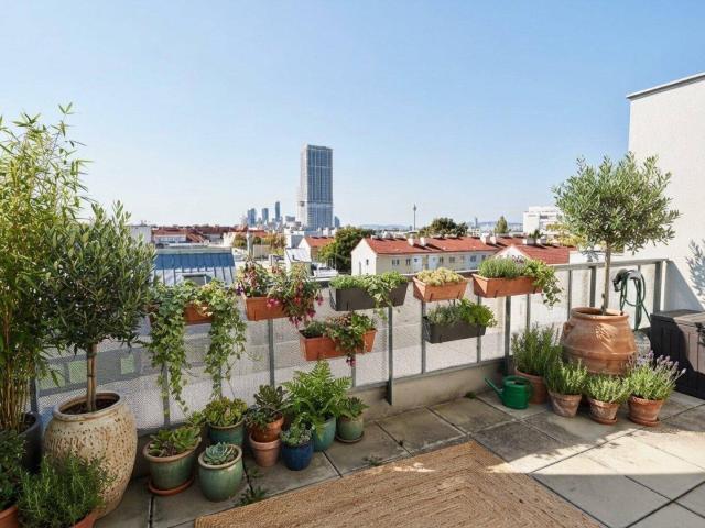 Ruhige, sonnige Terrassen Maisonette mit Fernblick