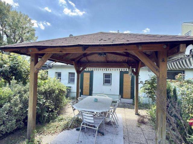 RUHIGE SACKGASSENLAGE MIT POTENZIAL – 652 M² GRUNDSTÜCK MIT EINFAMILIENHAUS, POOL & EINREICHPLAN IN GUNTRAMSDORF ZU KAUFEN!