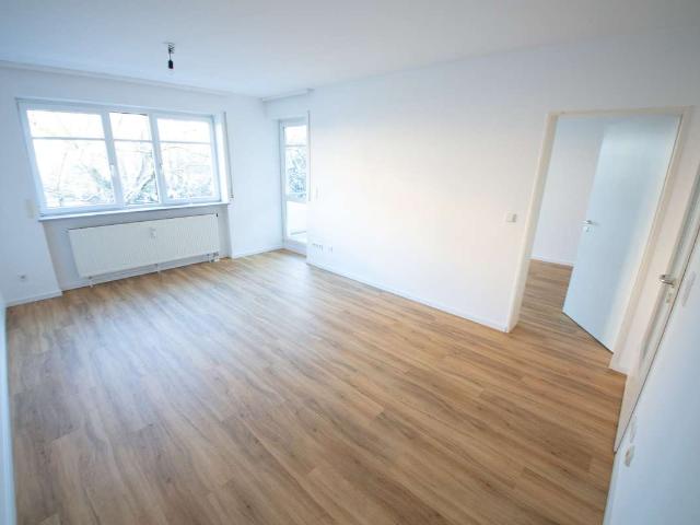 Ruhige & sehr helle 2 Zi. Whg. mit Balkon im Westenviertel