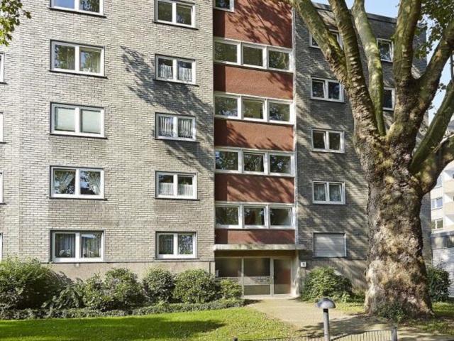 Ruhige Single Wohnung im Mehrfamilienhaus – Stadtnah & mit Aufzug in Mülheim Stadtmitte WBS erforderlich