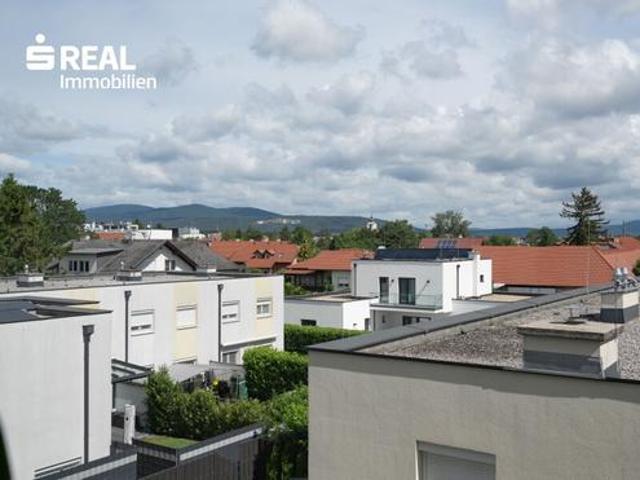 Ruhige Südlage im Innenhof 70,79m² mit Wohnküche und 2 Zimmer, Bad, WC, Abstellraum, 7,78m² Balkon und Parkplatz!