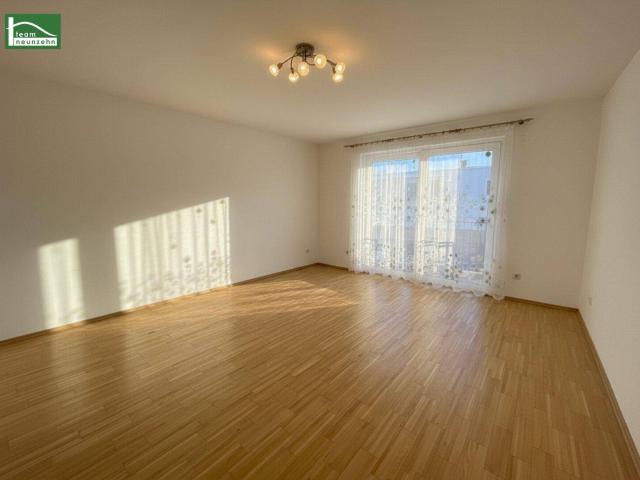 Ruhige Wohnung im Zentrum von Himberg mit großem Balkon und Einbauküche! Ab sofort verfügbar!