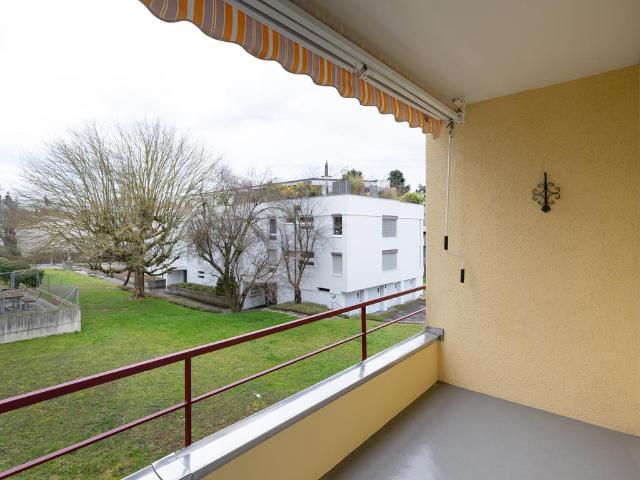 Ruhige Wohnung mit Balkon