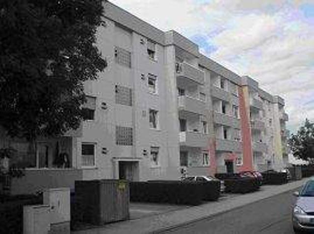 RUHIGE Wohnung mit LOGGIA