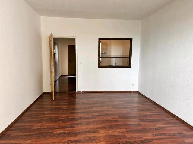 ruhige WHG. 49qm, +EBK, 3.ET, Fellbacher Straße Meißen