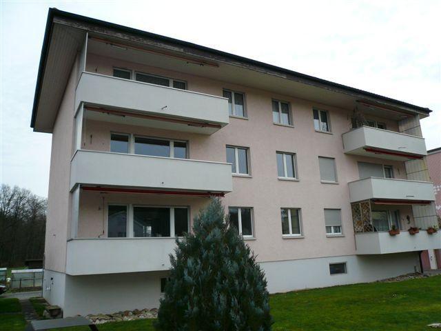 RUHIGE UND GERÄUMIGE WOHNUNG IN RINIKEN SUCHT NEUEN MIETER!