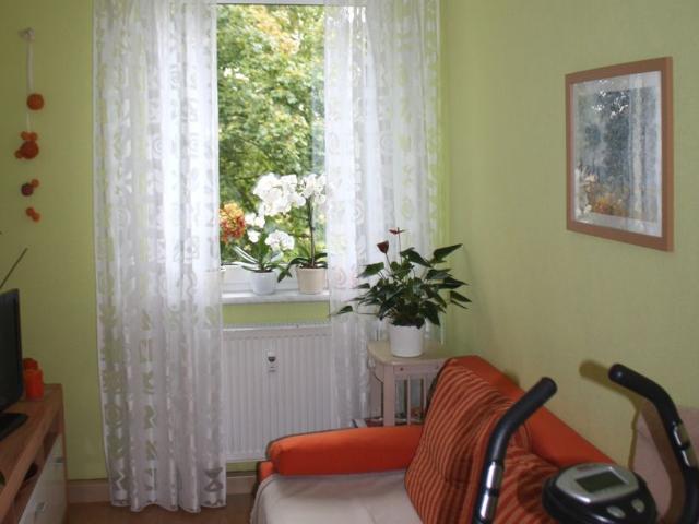 Ruhige und grüne Lage mit Südwestbalkon in Scharfenberg!