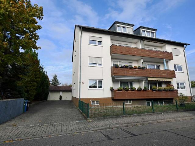 Ruhige und helle 3 ZKB Wohnung in Stutensee Blankenloch