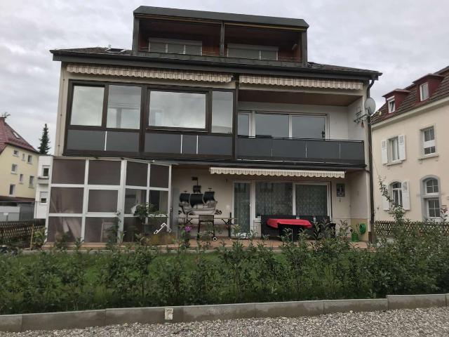 Ruhige und zentrale 2,5 Raum Dachgeschosswohnung mit EBK und Balkon in Lörrach Stetten