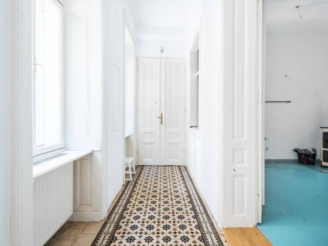 Ruhiger 3 Zimmer Altbau in Hoflage bei Burggasse!