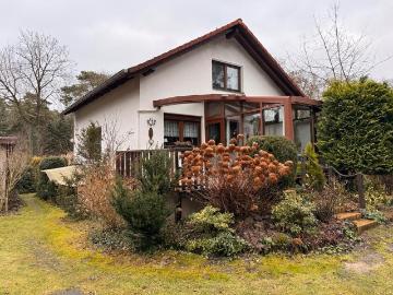 Ruhiges Einfamilienhaus mit Garage und Keller in Dolgenbrodt