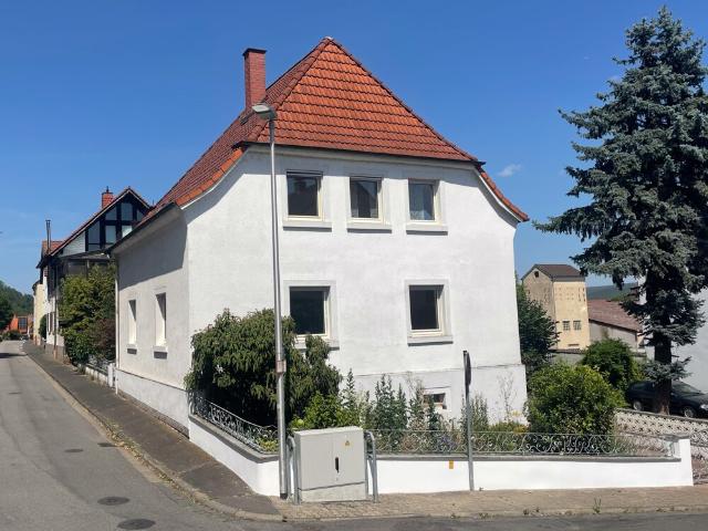Ruhiges Einfamilienhaus mit Garten im Herzen der Stadt