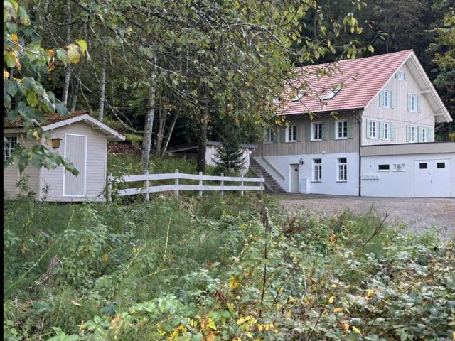 Ruhiges Landhaus am Waldrand mit eigener Mineralwasserquelle & Gewerbe