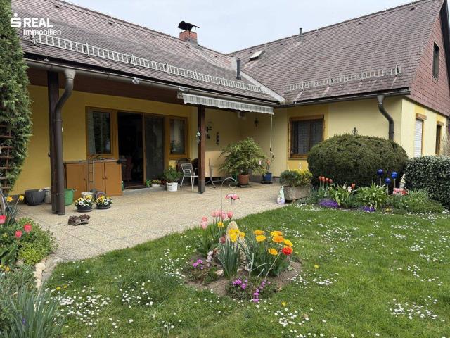 Ankommen & Wohlfühlen: Liebevoll gepflegtes Einfamilienhaus in Ruhelage