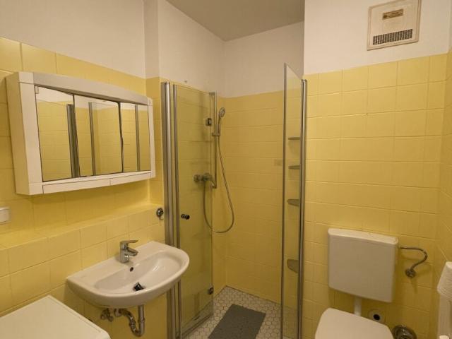 ruhige seniorenwohnung im grünen mit balkon!