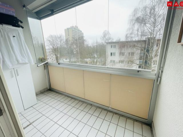 Ruhiges Wohnen im letzten Stock – 3 Zimmer Wohnung mit Loggia! Wohnung wird im mai 2026 generalsaniert!