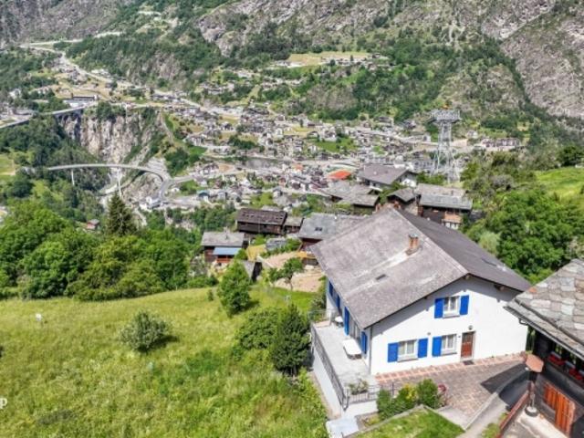Ruhiges Wohnen in malerischer Umgebung mit traumhaftem Weitblick