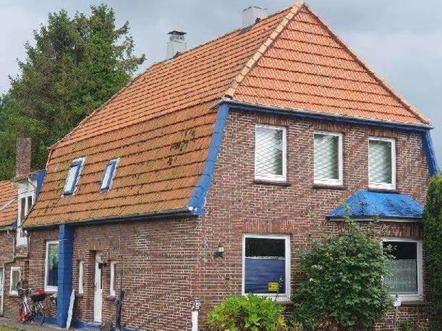 ruhiges Wohnen mit Einliegerwohnung in Ovelgönne für Handwerker.