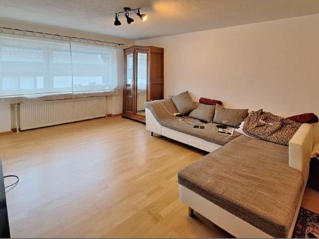 Ruit: 2 Zimmer Wohnung, großer Südbalkon, 2 Keller