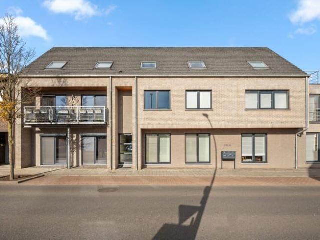 Ruim appartement met 4 slaapkamers