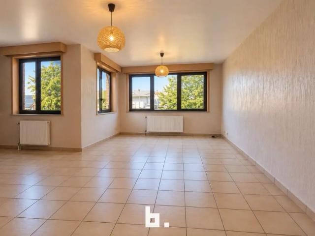 Ruim appartement met 2 slaapkamers en garagebox