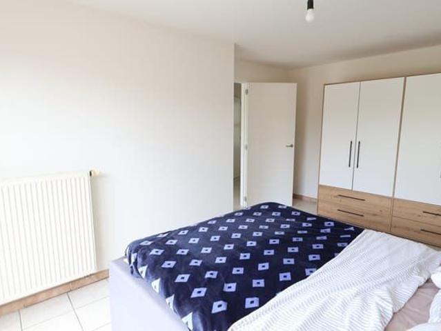 Ruim appartement met 2 slaapkamers en groot zonneterras i.