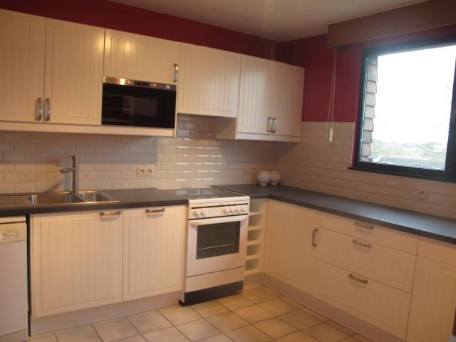Ruim appartement met 2 slaapkamers, gelegen op de 2de ver.