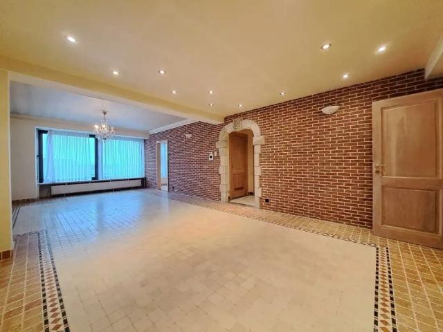 Ruim appartement met 3 slaapkamers te Hasselt centrum