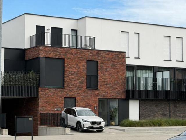Ruim appartement met 3 slaapkamers!