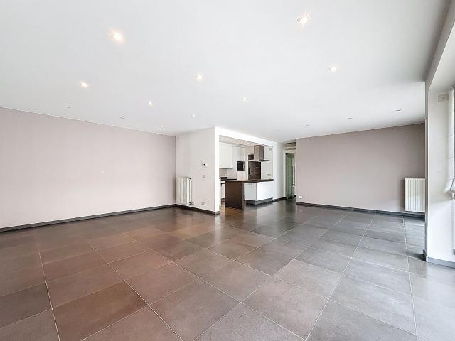 Ruim appartement met 3 terrassen te huur in Deerlijk