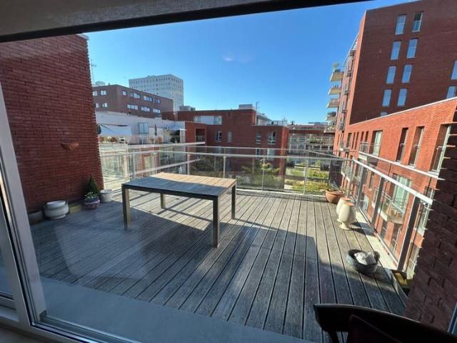 Ruim appartement met terras en parking aan de Vaartkom