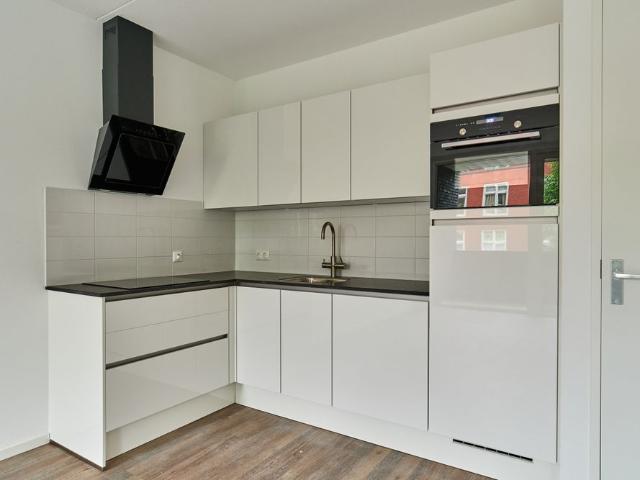 Ruim appartement met twee slaapkamers en buitenruimte