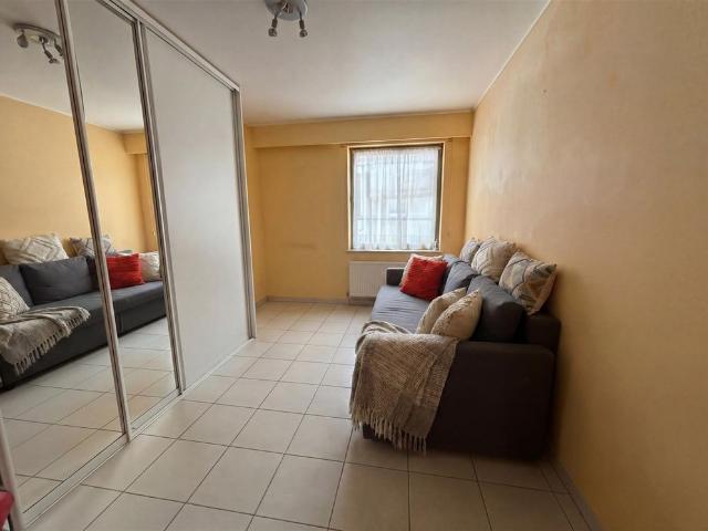 Ruim appartement met twee slaapkamers en terras in centrum Aalst