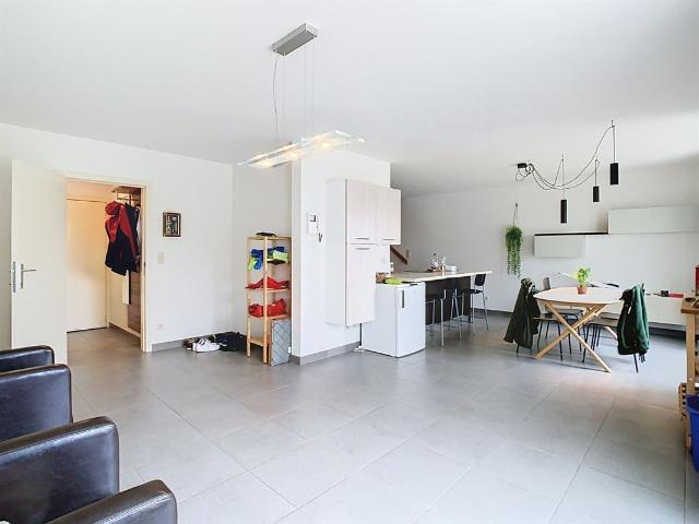 ruim appartement met tuin en staanplaats Kortenbergsesteenweg 20, 1820 STEENOKKERZEEL