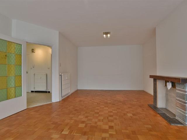 Ruim appartement met uniek zicht op stadspark en Brusselse Poort