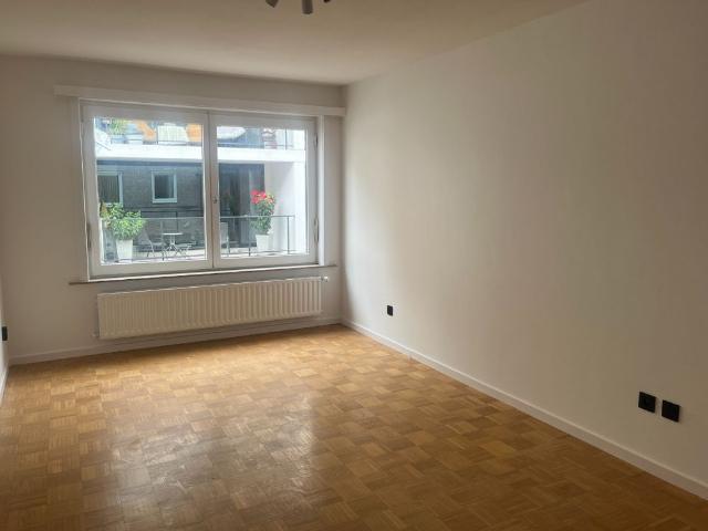 Ruim appartement met drie slaapkamers te huur in Waregem
